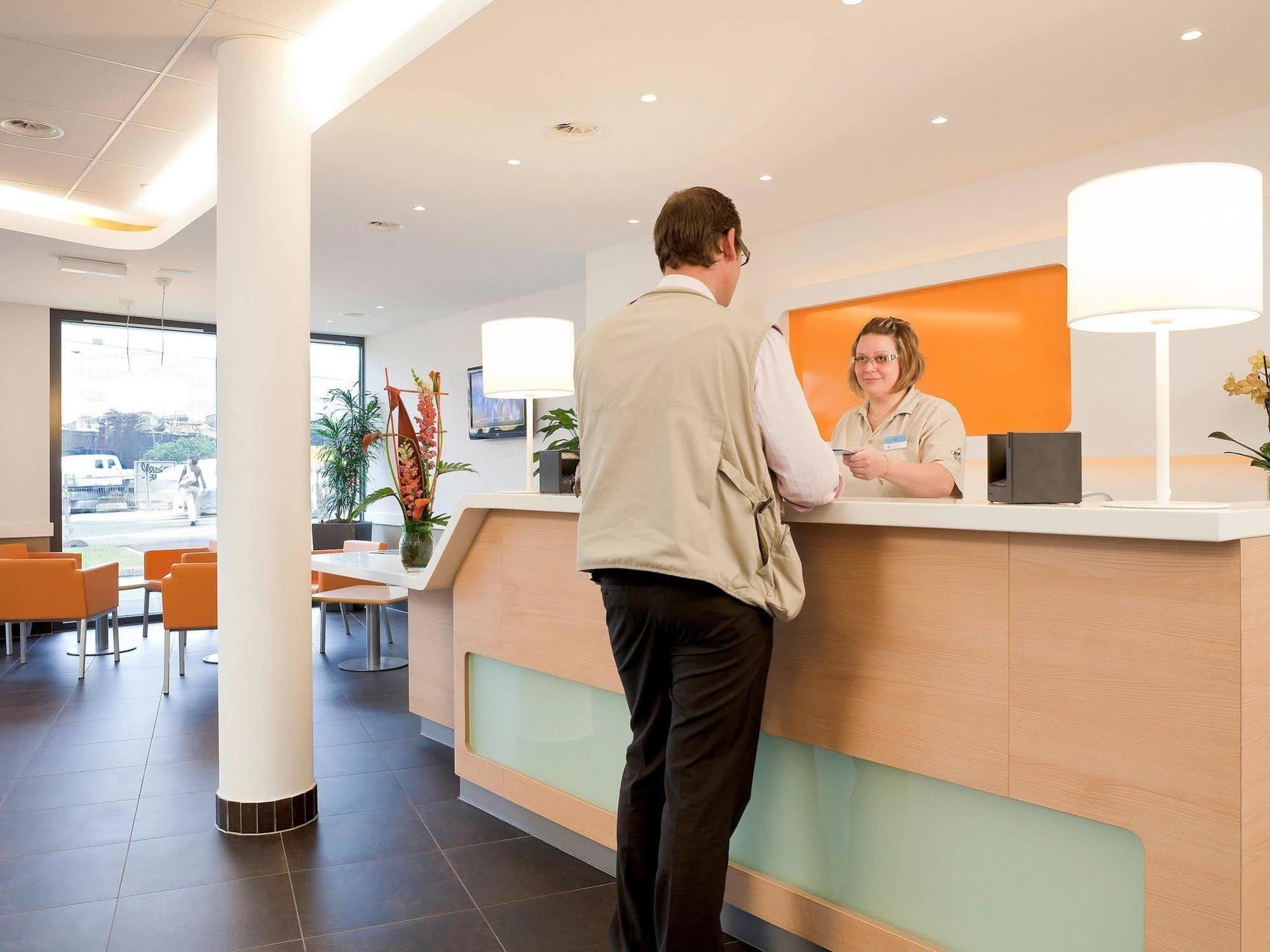 Ibis Budget Geneve Petit-Lancy Exterior photo